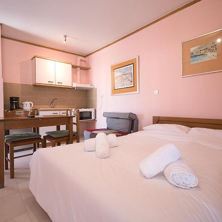 Tiny Studio Marousi Area Apartment Athens Luaran gambar