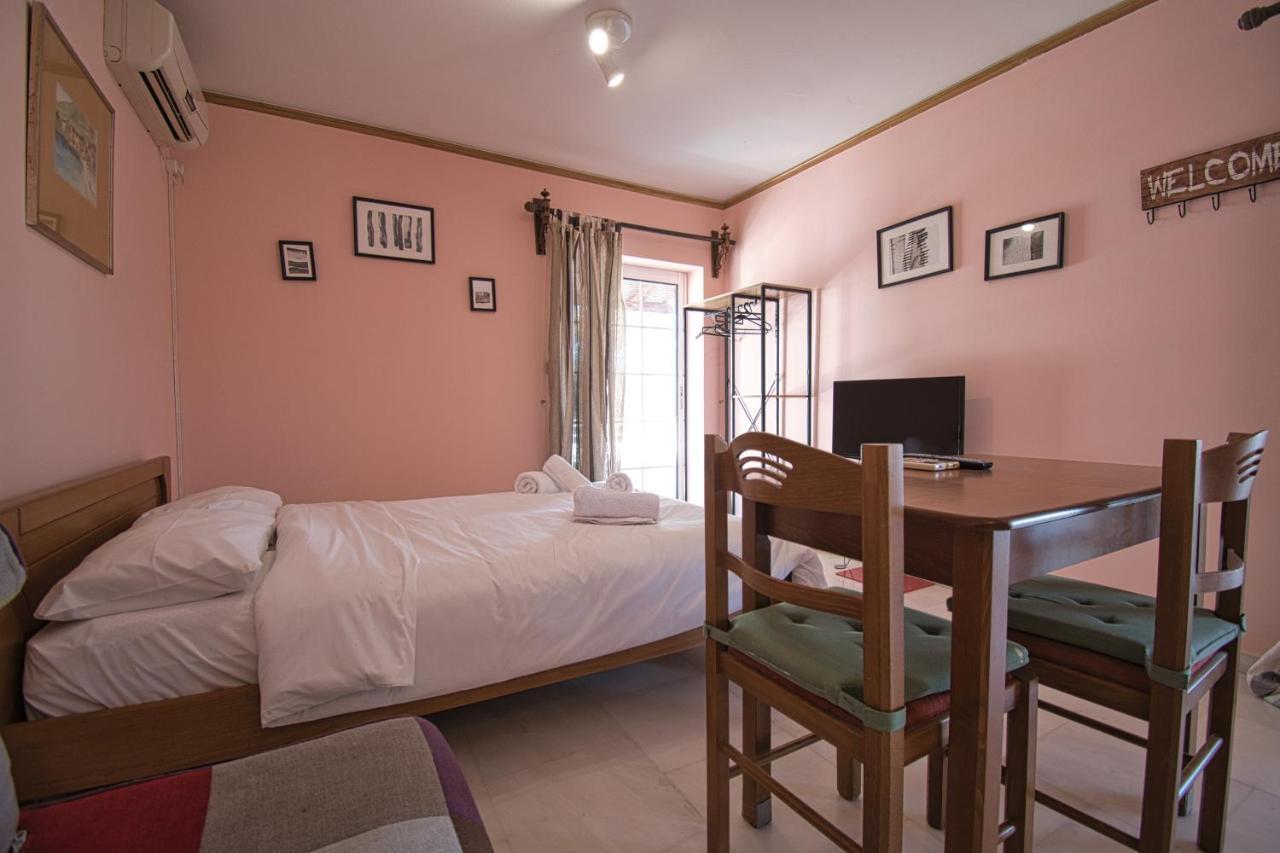 Tiny Studio Marousi Area Apartment Athens Luaran gambar